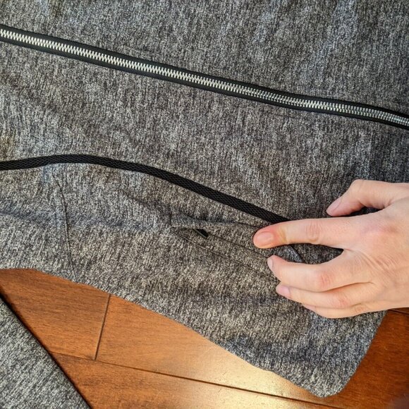 Lululemon women's gray zip up define jacket in size 8 - Picture 5 of 11